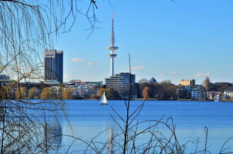hamburg-english-bike-tour-around-the-outer-alster-lake