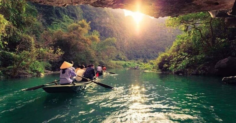 hanoi-bai-dinh-trang-an-mua-cave-day-trip-with-lunch