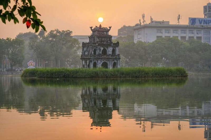 hanoi-hidden-gems-old-quarter-train-street-walking-tour