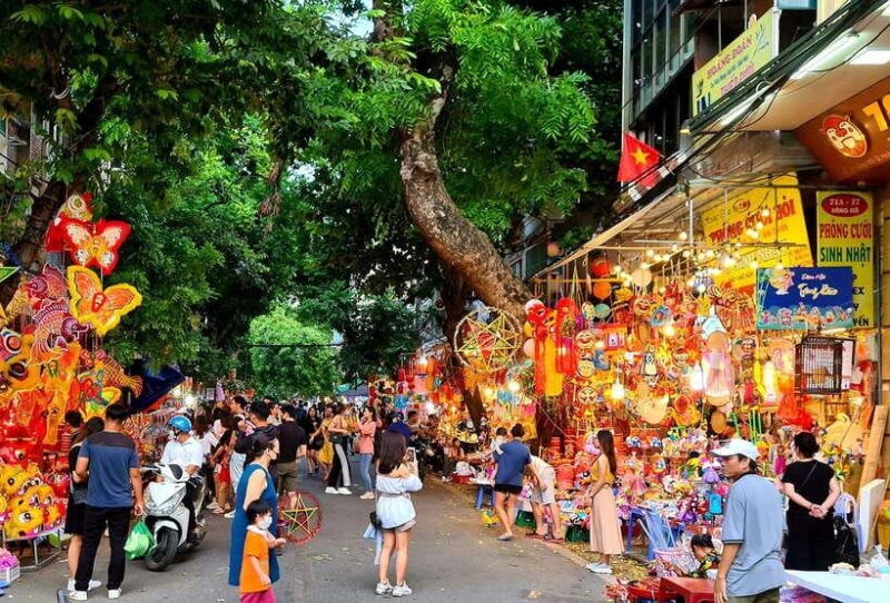 hanoi-local-life-in-the-old-quarter-private-walking-tour