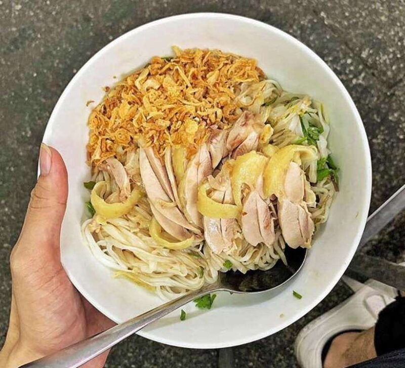 hanoi-michelin-guide-street-food-walking-tour