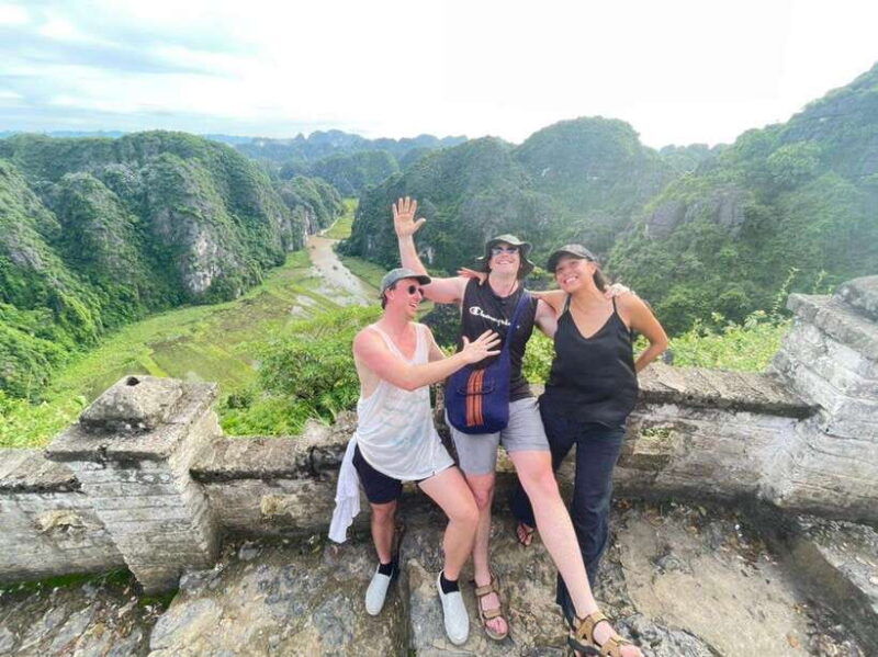 hanoi-ninh-binh-bai-dinh-pagoda-trang-an-mua-cave-tour