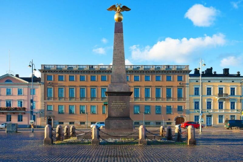 helsinki-old-town-highlights-private-walking-tour