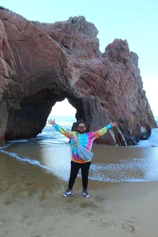 hiking-at-the-hidden-arch-of-los-cabos