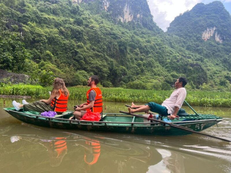 hoa-lu-tam-coc-mua-cave-hiking-full-day-tour
