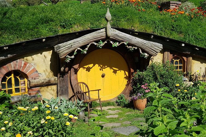 Hobbiton Movie Set Luxury Private Tour from Auckland - Practical Considerations
