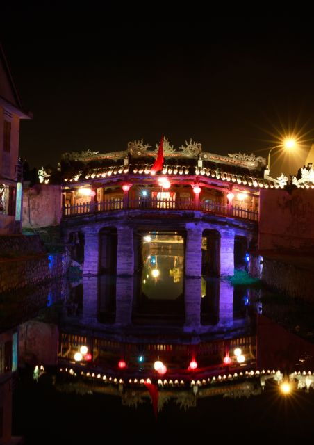 hoi-an-city-tour-boat-ride-lantenn-release