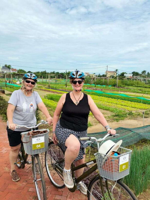 hoi-an-half-day-farm-to-table-adventure-in-tra-que-village