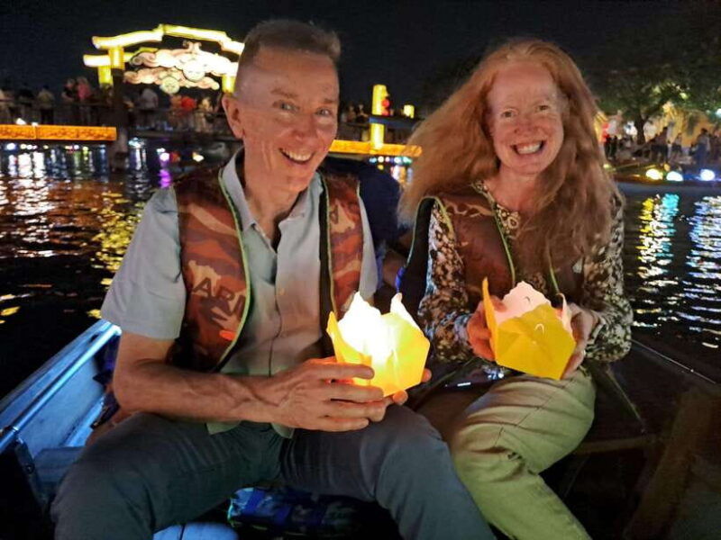 hoi-an-street-food-night-market-and-boat-ride