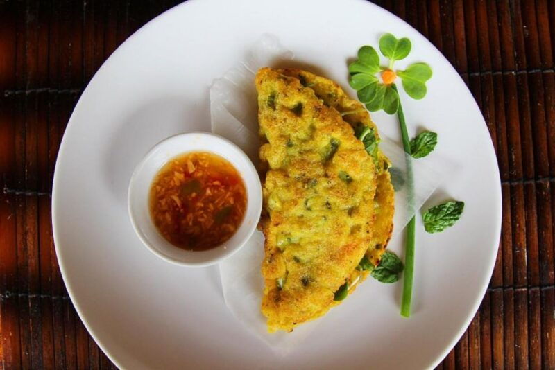 hoian-bay-mau-vegan-cooking-class-market-basket-boat-trip