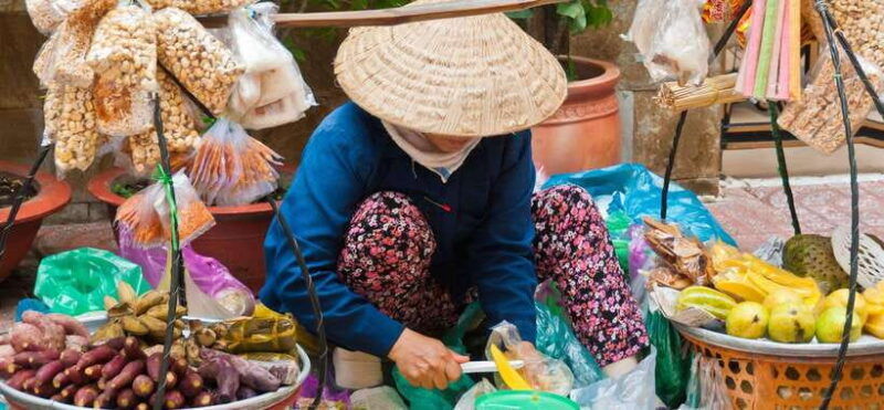 hue-street-food-tour-taste-local-flavors-with-local-guide