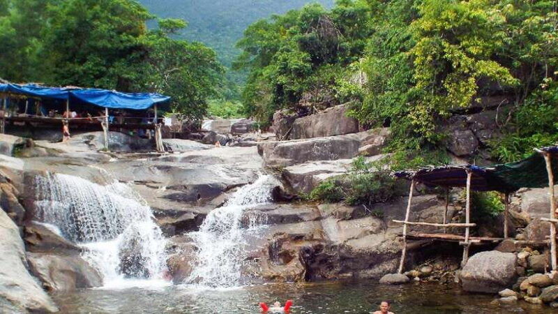 hue-to-hoi-an-van-tour-with-english-guide-scenic-views