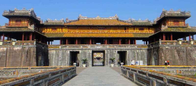 hue-walking-tour-to-imperial-city-and-dong-ba-market