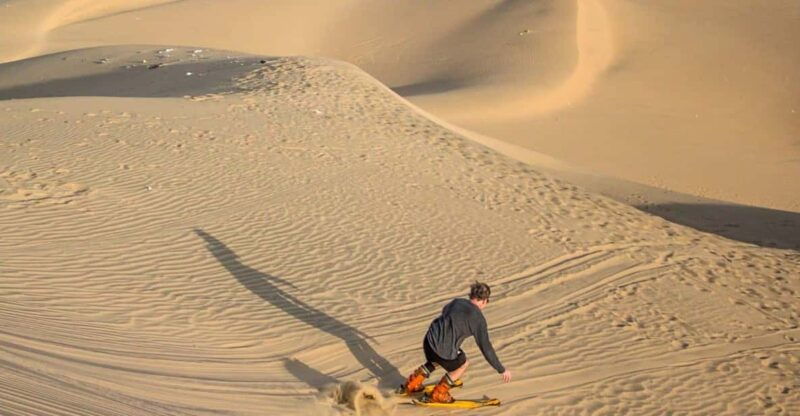 ica-huacachina-sandboarding-buggy