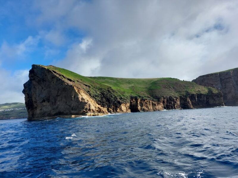 ilheu-das-cabras-boat-trip