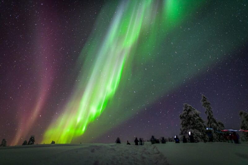 inari-northern-lights-hunt-snowmobile-safari