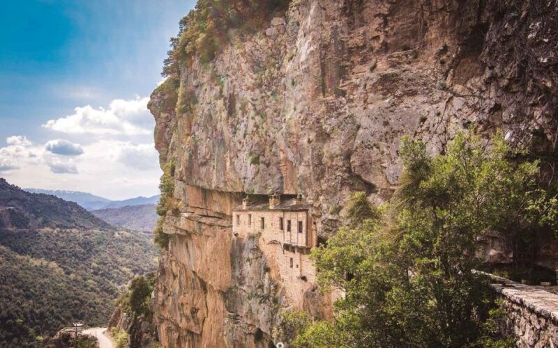 ioannina-tzoumerka-sightseeing-tour