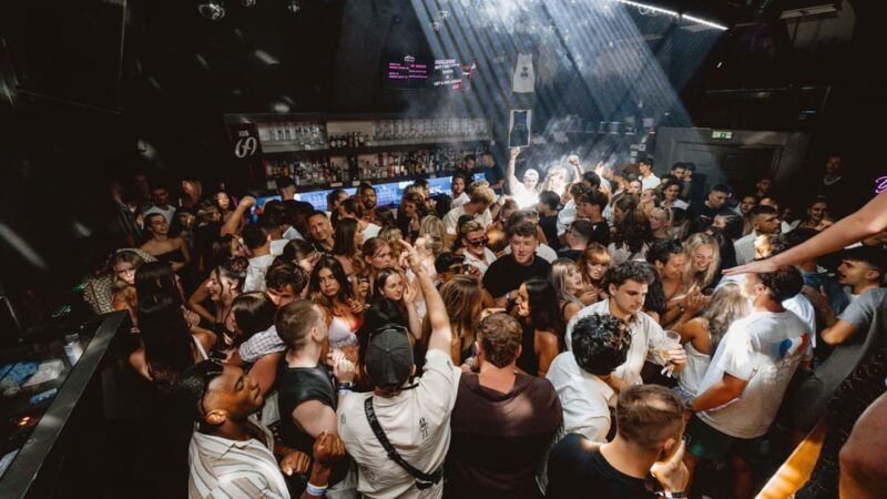 ios-pub-crawl-with-5-venues-5-shots-and-5-vip-entrances