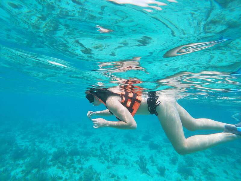 isla-mujeres-snorkeling-adventure-at-the-underwater-museum