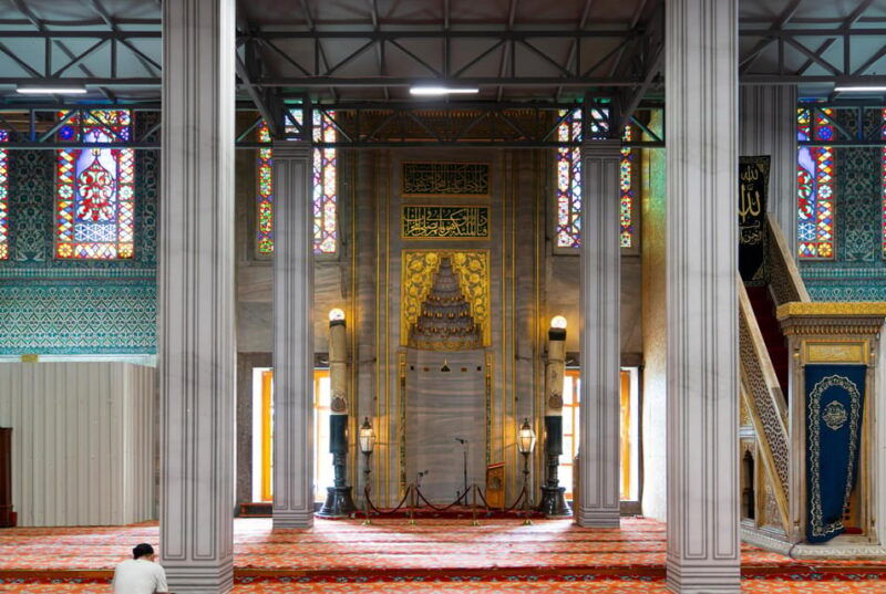 istanbul-blue-mosque-hagia-sophia-old-city-private-tour