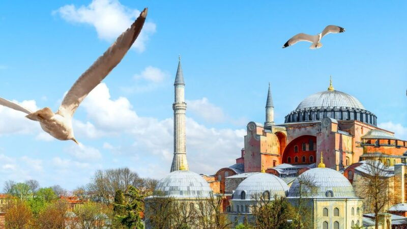 istanbul-hagia-sophia-basilica-cistern-topkapi-palace