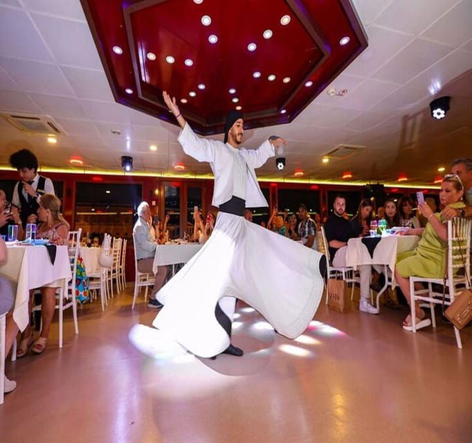 istanbul-new-years-eve-bosphorus-dinner-cruise-party-2026