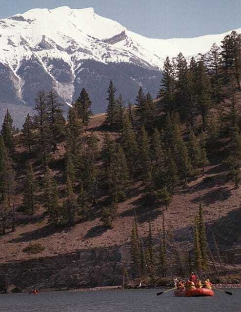 jasper-jasper-national-park-easy-2-hour-rafting-trip