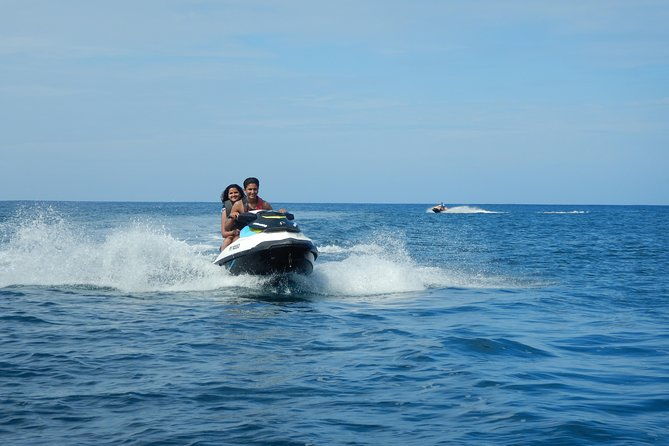 Jet-Ski Découverte 1H00 Jet Ski excursion to Moorea (Single or two-seater) - Frequently Asked Questions