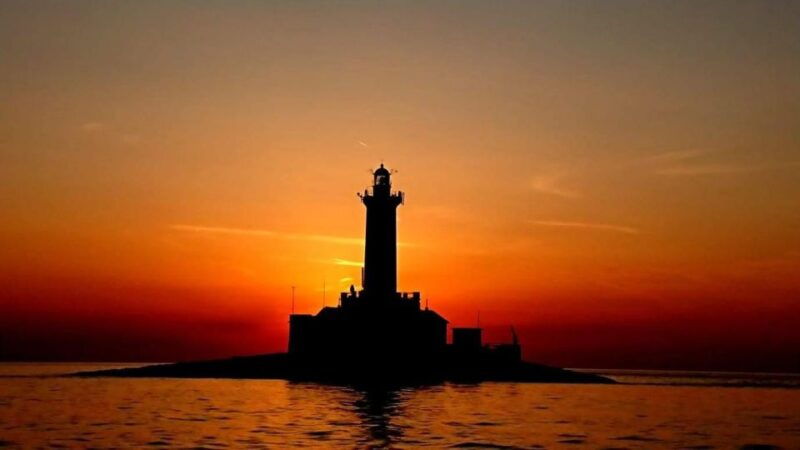 kamenjak-medulin-sunset-dolphin-boat-tour-with-dinner