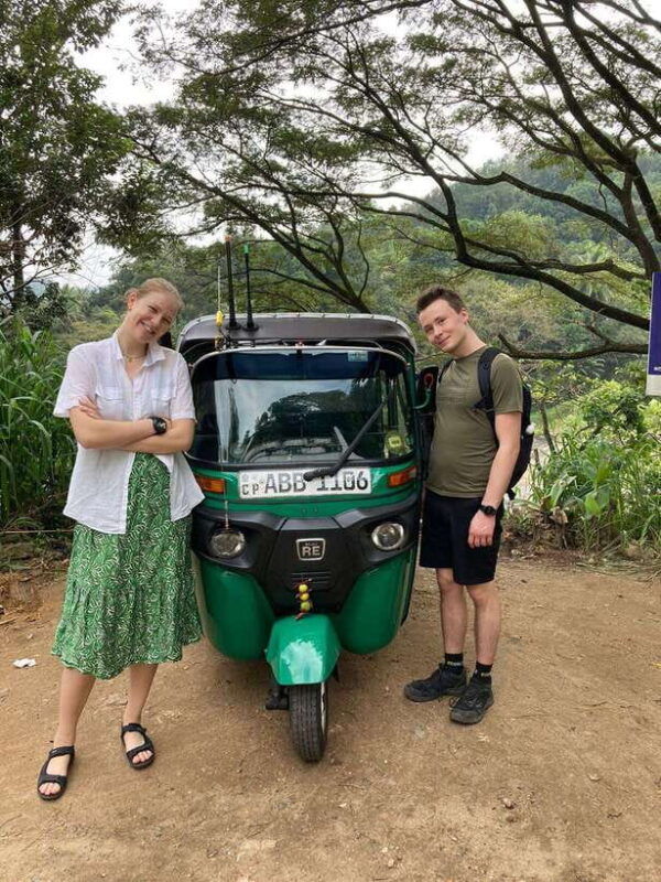 kandy-city-tour-with-pinnawala-tuk-tuk-ride