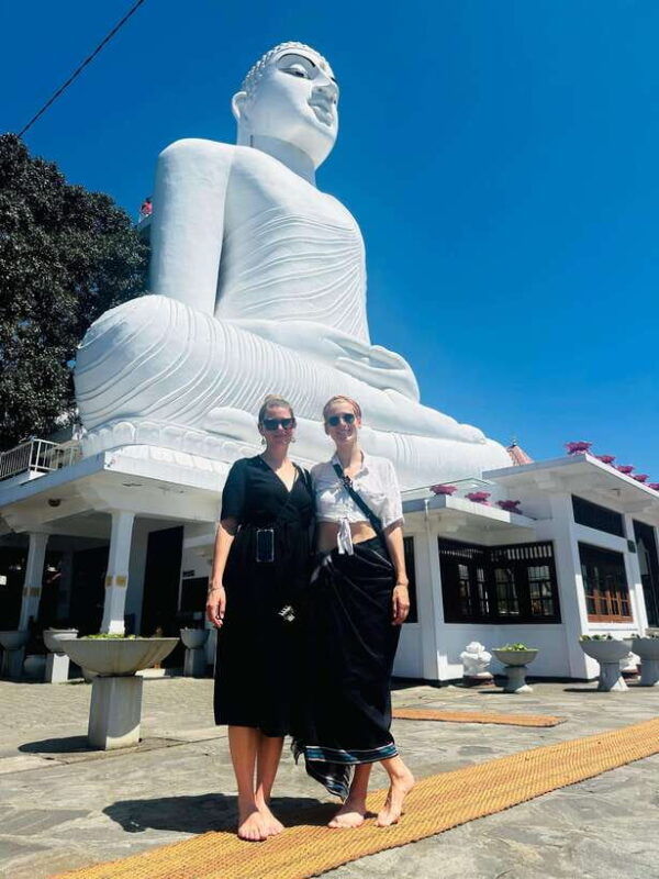 kandy-private-guided-city-tour-with-local-guide-by-tuk-tuk