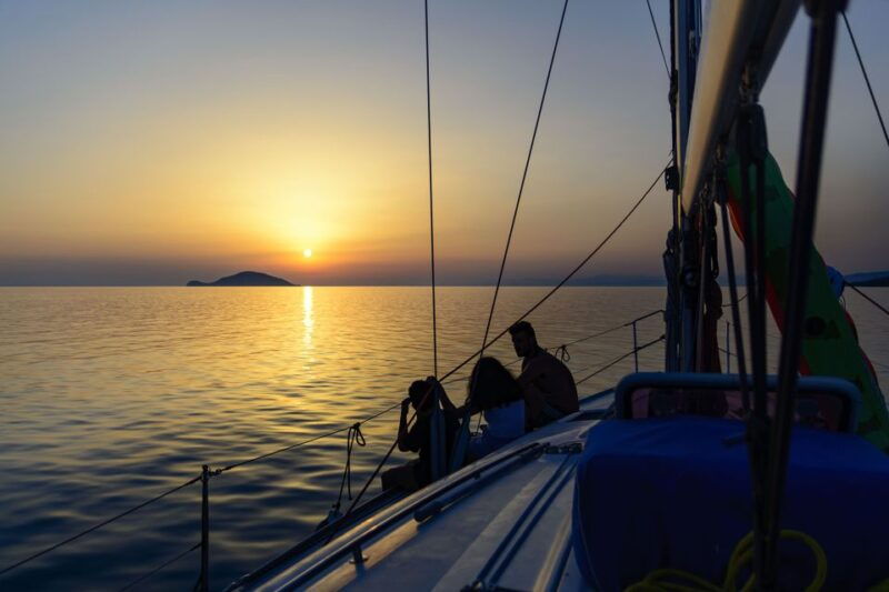 kassandra-private-sunset-sailing-cruise-with-wine-fruit