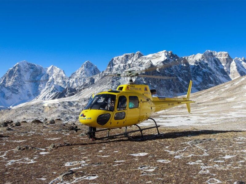 kathmandu-everest-base-camp-helicopter-tour-with-landings