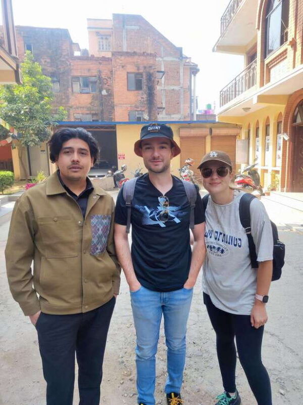 kathmandu-sightseeing-by-bus-full-day-trip