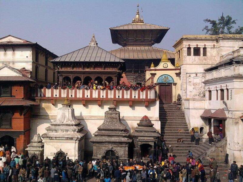kathmandu-tour-bus-unguided-full-day-trip