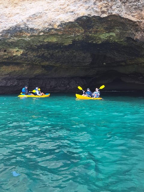 kayak-tour-unexplored-caves-benagil-cave
