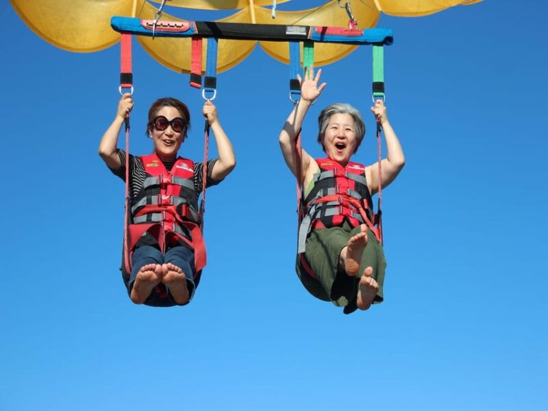 kelowna-early-bird-parasailing-expereince