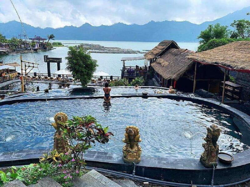 kintamani-sunrise-jeep-tour-hot-spring-and-rice-terrace