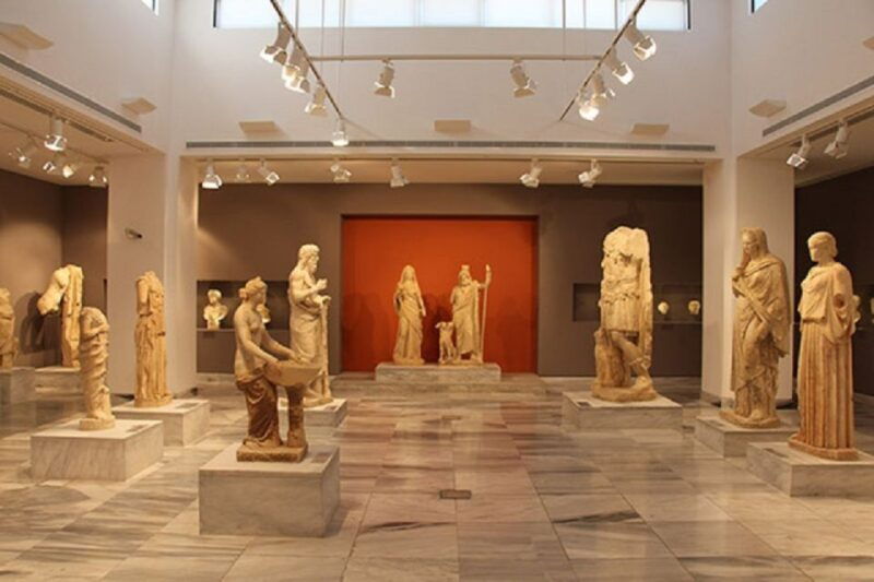 knossos-heraklion-archaeological-museum-from-chania