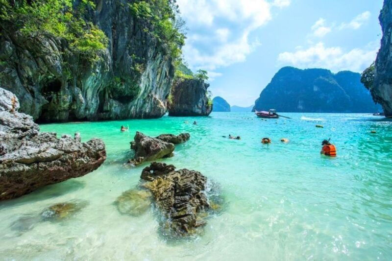 ko-yao-private-speedboat-to-hong-island-evening-snorkeling