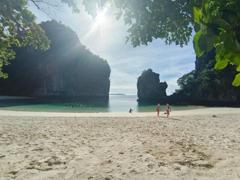 krabi-hong-sunrise-island-private-luxury-vintage-boat