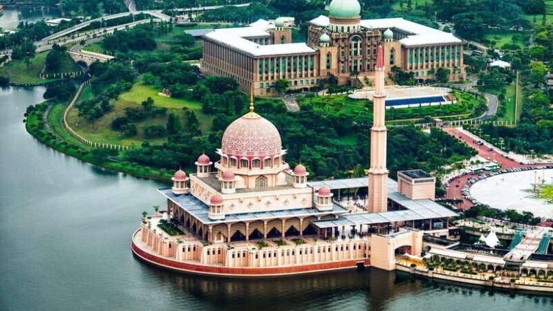 kuala-lumpur-city-tour-kl-tower-ticket-putrajaya-w-boat