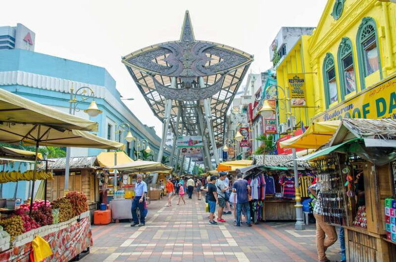 kuala-lumpur-street-market-exploration-shopping-tour