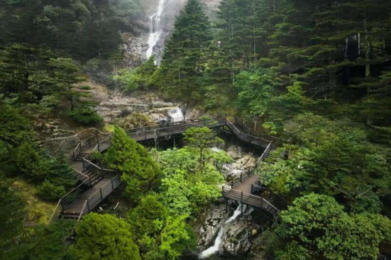 kunming-jiaozi-sedan-chair-snow-mountain-hiking-day-trip