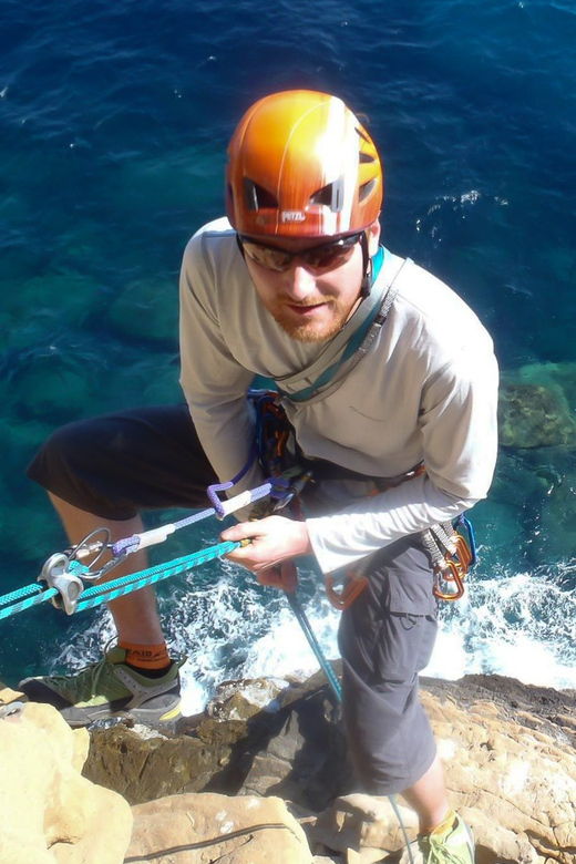 la-ciotat-trou-souffleur-dry-canyoning-guided-tour