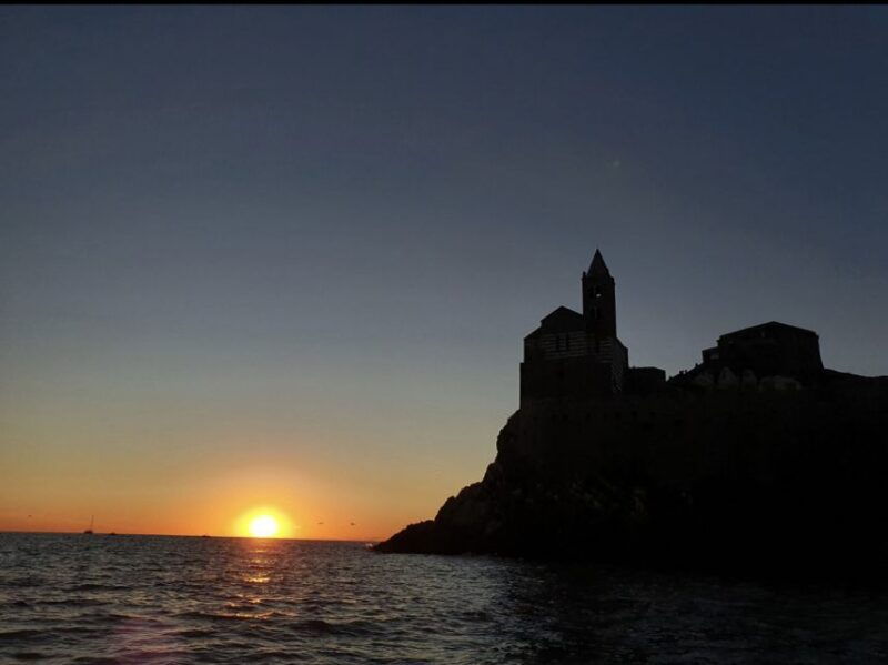la-spezia-sunset-boat-tour-with-aperitif-and-snacks