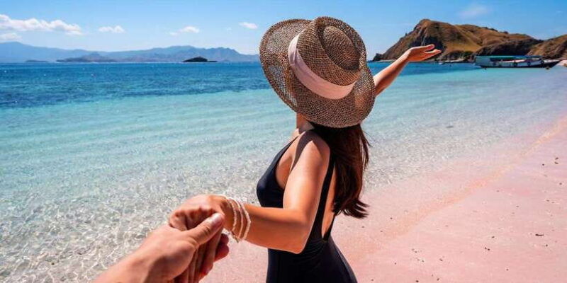 labuan-bajo-swim-and-snorkel-komodo-island-trip-with-lunch