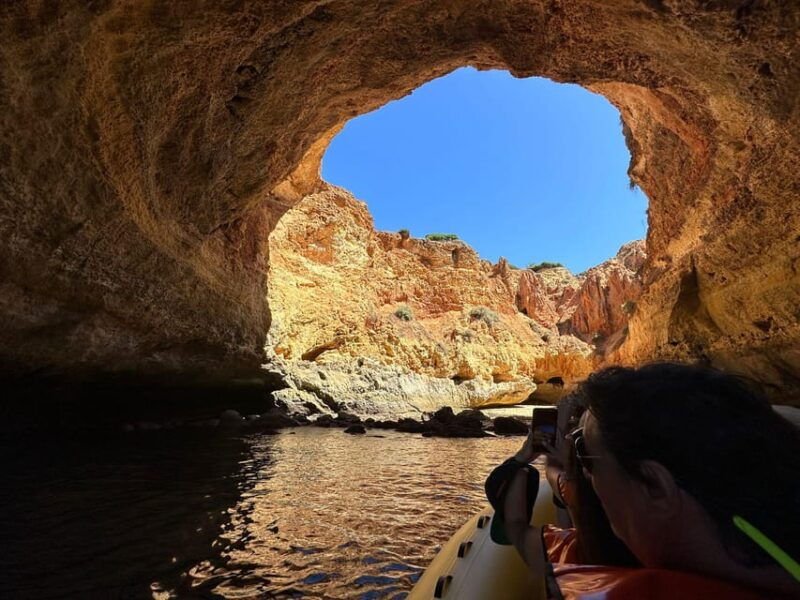 lagos-benagil-cave-sunrise-boat-tour