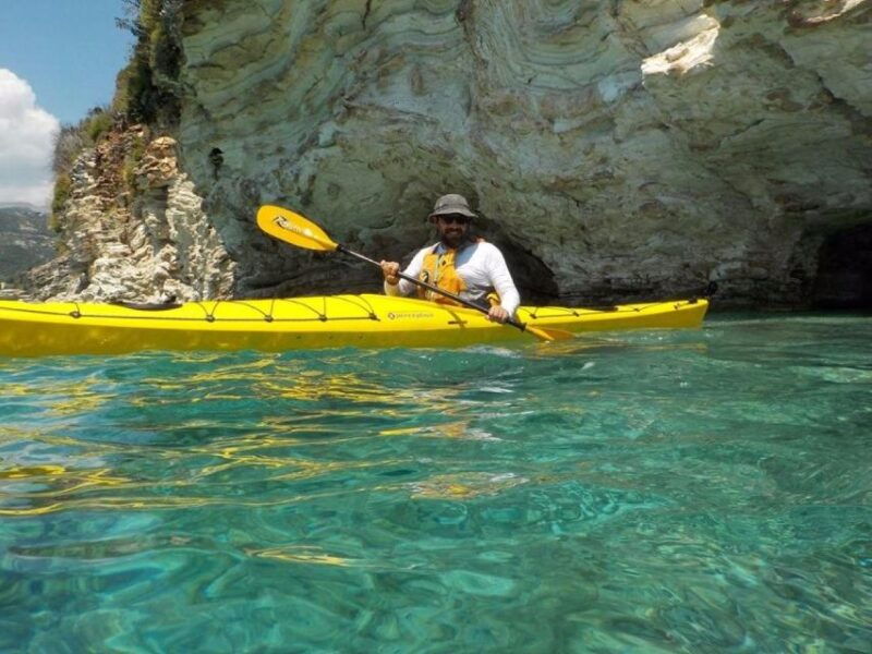 lefkas-nydri-kayaking-day-trip-to-scorpios-and-meganisi