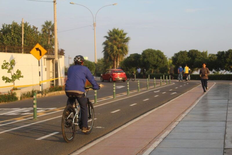 lima-sightseeing-bike-tour-with-food-and-drink-tastings